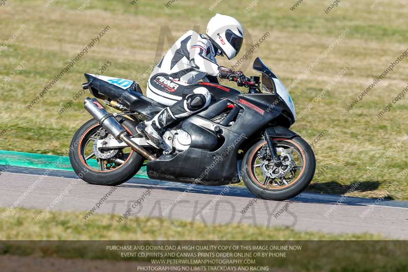 Rockingham no limits trackday;enduro digital images;event digital images;eventdigitalimages;no limits trackdays;peter wileman photography;racing digital images;rockingham raceway northamptonshire;rockingham trackday photographs;trackday digital images;trackday photos