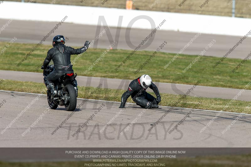 Rockingham no limits trackday;enduro digital images;event digital images;eventdigitalimages;no limits trackdays;peter wileman photography;racing digital images;rockingham raceway northamptonshire;rockingham trackday photographs;trackday digital images;trackday photos