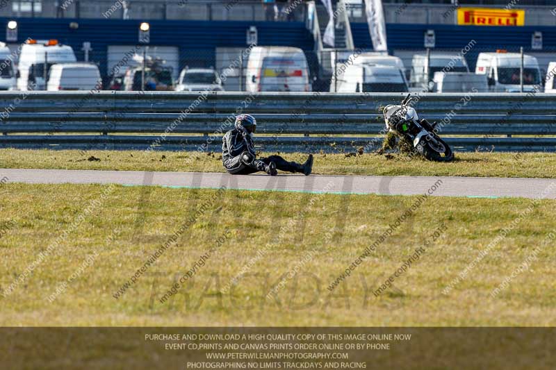 Rockingham no limits trackday;enduro digital images;event digital images;eventdigitalimages;no limits trackdays;peter wileman photography;racing digital images;rockingham raceway northamptonshire;rockingham trackday photographs;trackday digital images;trackday photos