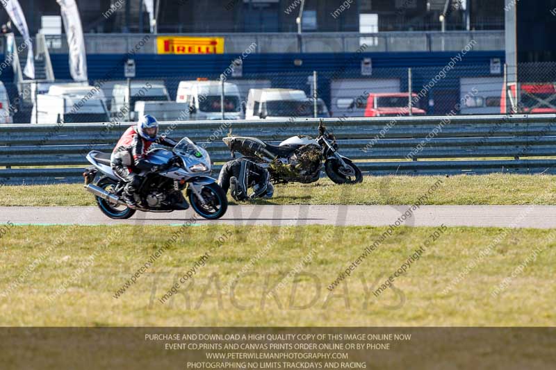 Rockingham no limits trackday;enduro digital images;event digital images;eventdigitalimages;no limits trackdays;peter wileman photography;racing digital images;rockingham raceway northamptonshire;rockingham trackday photographs;trackday digital images;trackday photos