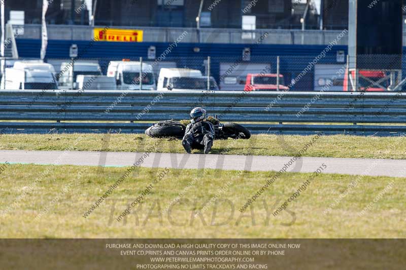 Rockingham no limits trackday;enduro digital images;event digital images;eventdigitalimages;no limits trackdays;peter wileman photography;racing digital images;rockingham raceway northamptonshire;rockingham trackday photographs;trackday digital images;trackday photos