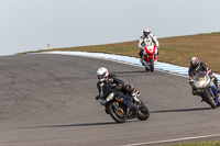 donington-no-limits-trackday;donington-park-photographs;donington-trackday-photographs;no-limits-trackdays;peter-wileman-photography;trackday-digital-images;trackday-photos