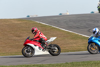 donington-no-limits-trackday;donington-park-photographs;donington-trackday-photographs;no-limits-trackdays;peter-wileman-photography;trackday-digital-images;trackday-photos