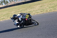 enduro-digital-images;event-digital-images;eventdigitalimages;mallory-park;mallory-park-photographs;mallory-park-trackday;mallory-park-trackday-photographs;no-limits-trackdays;peter-wileman-photography;racing-digital-images;trackday-digital-images;trackday-photos