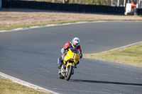 enduro-digital-images;event-digital-images;eventdigitalimages;mallory-park;mallory-park-photographs;mallory-park-trackday;mallory-park-trackday-photographs;no-limits-trackdays;peter-wileman-photography;racing-digital-images;trackday-digital-images;trackday-photos