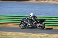 enduro-digital-images;event-digital-images;eventdigitalimages;mallory-park;mallory-park-photographs;mallory-park-trackday;mallory-park-trackday-photographs;no-limits-trackdays;peter-wileman-photography;racing-digital-images;trackday-digital-images;trackday-photos