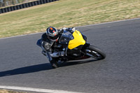 enduro-digital-images;event-digital-images;eventdigitalimages;mallory-park;mallory-park-photographs;mallory-park-trackday;mallory-park-trackday-photographs;no-limits-trackdays;peter-wileman-photography;racing-digital-images;trackday-digital-images;trackday-photos