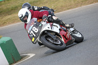 enduro-digital-images;event-digital-images;eventdigitalimages;mallory-park;mallory-park-photographs;mallory-park-trackday;mallory-park-trackday-photographs;no-limits-trackdays;peter-wileman-photography;racing-digital-images;trackday-digital-images;trackday-photos