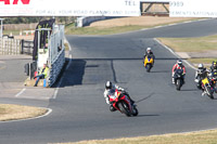 enduro-digital-images;event-digital-images;eventdigitalimages;mallory-park;mallory-park-photographs;mallory-park-trackday;mallory-park-trackday-photographs;no-limits-trackdays;peter-wileman-photography;racing-digital-images;trackday-digital-images;trackday-photos