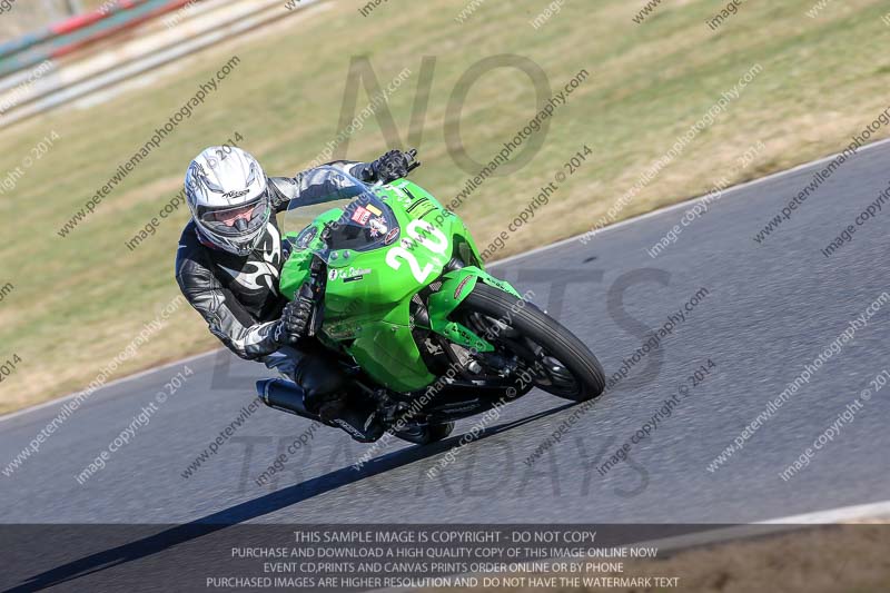 enduro digital images;event digital images;eventdigitalimages;mallory park;mallory park photographs;mallory park trackday;mallory park trackday photographs;no limits trackdays;peter wileman photography;racing digital images;trackday digital images;trackday photos