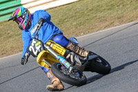 enduro-digital-images;event-digital-images;eventdigitalimages;mallory-park;mallory-park-photographs;mallory-park-trackday;mallory-park-trackday-photographs;no-limits-trackdays;peter-wileman-photography;racing-digital-images;trackday-digital-images;trackday-photos