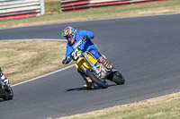 enduro-digital-images;event-digital-images;eventdigitalimages;mallory-park;mallory-park-photographs;mallory-park-trackday;mallory-park-trackday-photographs;no-limits-trackdays;peter-wileman-photography;racing-digital-images;trackday-digital-images;trackday-photos