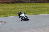 brands-hatch-photographs;brands-no-limits-trackday;cadwell-trackday-photographs;enduro-digital-images;event-digital-images;eventdigitalimages;no-limits-trackdays;peter-wileman-photography;racing-digital-images;trackday-digital-images;trackday-photos