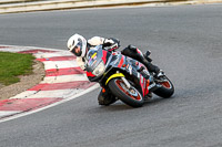 brands-hatch-photographs;brands-no-limits-trackday;cadwell-trackday-photographs;enduro-digital-images;event-digital-images;eventdigitalimages;no-limits-trackdays;peter-wileman-photography;racing-digital-images;trackday-digital-images;trackday-photos