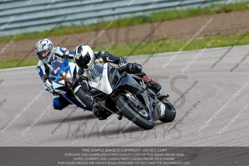 Rockingham no limits trackday;enduro digital images;event digital images;eventdigitalimages;no limits trackdays;peter wileman photography;racing digital images;rockingham raceway northamptonshire;rockingham trackday photographs;trackday digital images;trackday photos