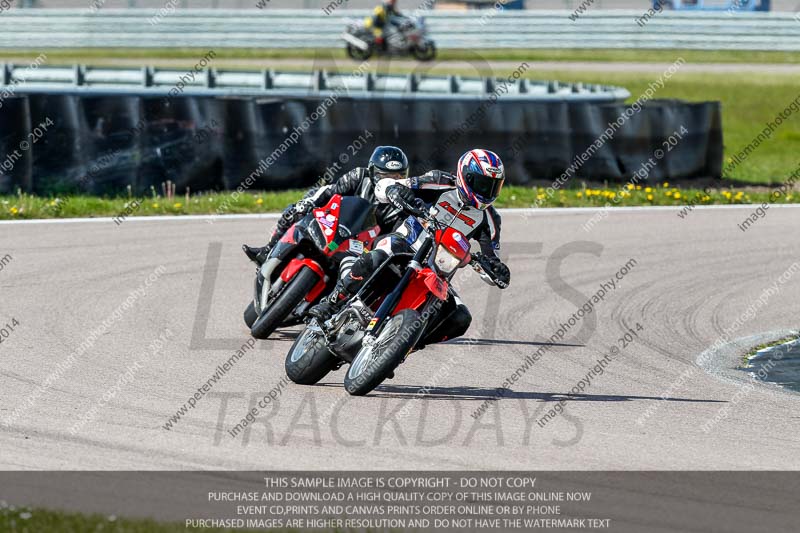 Rockingham no limits trackday;enduro digital images;event digital images;eventdigitalimages;no limits trackdays;peter wileman photography;racing digital images;rockingham raceway northamptonshire;rockingham trackday photographs;trackday digital images;trackday photos