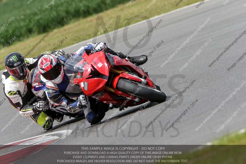 enduro digital images;event digital images;eventdigitalimages;no limits trackdays;peter wileman photography;racing digital images;snetterton;snetterton no limits trackday;snetterton photographs;snetterton trackday photographs;trackday digital images;trackday photos