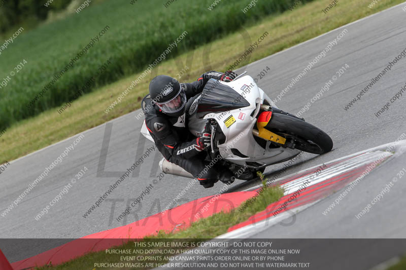 enduro digital images;event digital images;eventdigitalimages;no limits trackdays;peter wileman photography;racing digital images;snetterton;snetterton no limits trackday;snetterton photographs;snetterton trackday photographs;trackday digital images;trackday photos