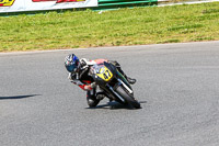 enduro-digital-images;event-digital-images;eventdigitalimages;mallory-park;mallory-park-photographs;mallory-park-trackday;mallory-park-trackday-photographs;no-limits-trackdays;peter-wileman-photography;racing-digital-images;trackday-digital-images;trackday-photos