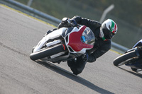 donington-no-limits-trackday;donington-park-photographs;donington-trackday-photographs;no-limits-trackdays;peter-wileman-photography;trackday-digital-images;trackday-photos