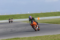 Novice Group Red/Orange Bikes