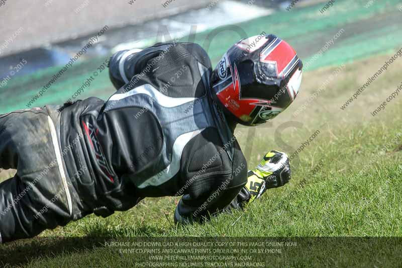 Rockingham no limits trackday;enduro digital images;event digital images;eventdigitalimages;no limits trackdays;peter wileman photography;racing digital images;rockingham raceway northamptonshire;rockingham trackday photographs;trackday digital images;trackday photos