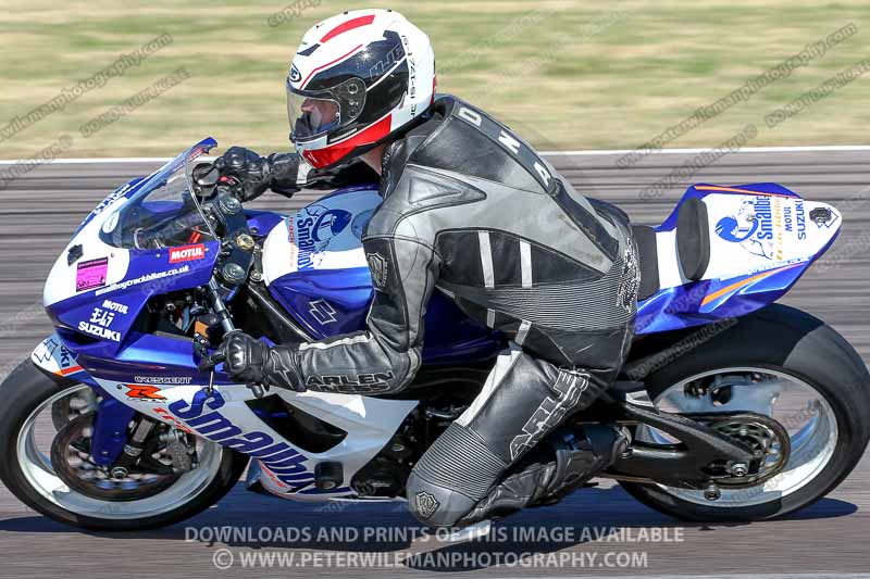 Rockingham no limits trackday;enduro digital images;event digital images;eventdigitalimages;no limits trackdays;peter wileman photography;racing digital images;rockingham raceway northamptonshire;rockingham trackday photographs;trackday digital images;trackday photos