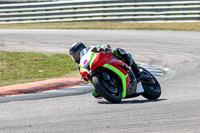 Rockingham-no-limits-trackday;enduro-digital-images;event-digital-images;eventdigitalimages;no-limits-trackdays;peter-wileman-photography;racing-digital-images;rockingham-raceway-northamptonshire;rockingham-trackday-photographs;trackday-digital-images;trackday-photos