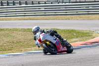 Rockingham-no-limits-trackday;enduro-digital-images;event-digital-images;eventdigitalimages;no-limits-trackdays;peter-wileman-photography;racing-digital-images;rockingham-raceway-northamptonshire;rockingham-trackday-photographs;trackday-digital-images;trackday-photos