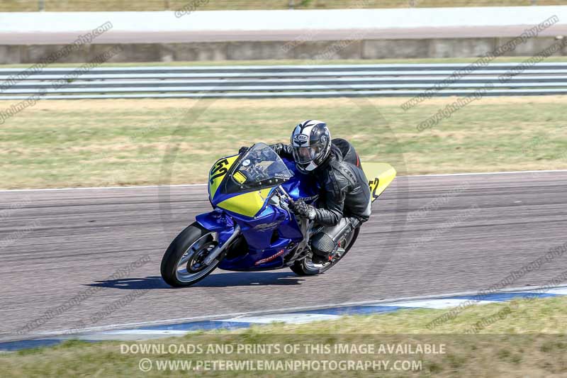 Rockingham no limits trackday;enduro digital images;event digital images;eventdigitalimages;no limits trackdays;peter wileman photography;racing digital images;rockingham raceway northamptonshire;rockingham trackday photographs;trackday digital images;trackday photos