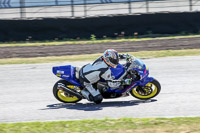 Rockingham-no-limits-trackday;enduro-digital-images;event-digital-images;eventdigitalimages;no-limits-trackdays;peter-wileman-photography;racing-digital-images;rockingham-raceway-northamptonshire;rockingham-trackday-photographs;trackday-digital-images;trackday-photos