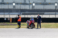 Rockingham-no-limits-trackday;enduro-digital-images;event-digital-images;eventdigitalimages;no-limits-trackdays;peter-wileman-photography;racing-digital-images;rockingham-raceway-northamptonshire;rockingham-trackday-photographs;trackday-digital-images;trackday-photos