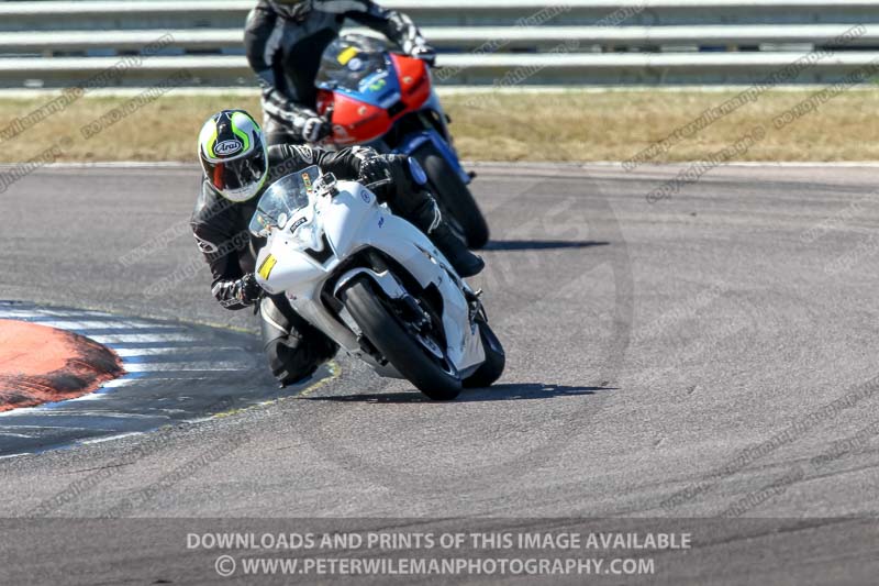 Rockingham no limits trackday;enduro digital images;event digital images;eventdigitalimages;no limits trackdays;peter wileman photography;racing digital images;rockingham raceway northamptonshire;rockingham trackday photographs;trackday digital images;trackday photos