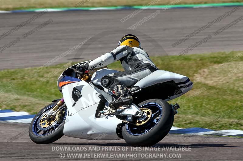 Rockingham no limits trackday;enduro digital images;event digital images;eventdigitalimages;no limits trackdays;peter wileman photography;racing digital images;rockingham raceway northamptonshire;rockingham trackday photographs;trackday digital images;trackday photos