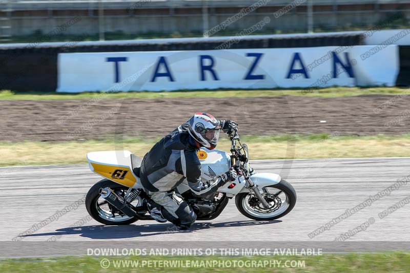 Rockingham no limits trackday;enduro digital images;event digital images;eventdigitalimages;no limits trackdays;peter wileman photography;racing digital images;rockingham raceway northamptonshire;rockingham trackday photographs;trackday digital images;trackday photos