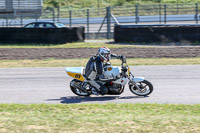 Rockingham-no-limits-trackday;enduro-digital-images;event-digital-images;eventdigitalimages;no-limits-trackdays;peter-wileman-photography;racing-digital-images;rockingham-raceway-northamptonshire;rockingham-trackday-photographs;trackday-digital-images;trackday-photos