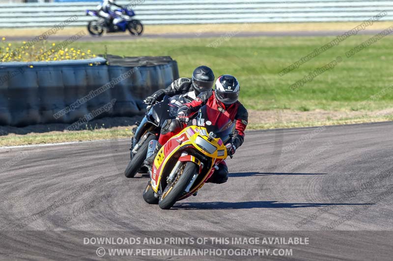 Rockingham no limits trackday;enduro digital images;event digital images;eventdigitalimages;no limits trackdays;peter wileman photography;racing digital images;rockingham raceway northamptonshire;rockingham trackday photographs;trackday digital images;trackday photos