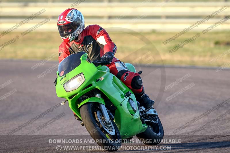 Rockingham no limits trackday;enduro digital images;event digital images;eventdigitalimages;no limits trackdays;peter wileman photography;racing digital images;rockingham raceway northamptonshire;rockingham trackday photographs;trackday digital images;trackday photos