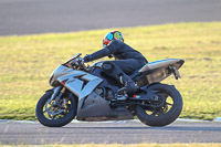 Rockingham-no-limits-trackday;enduro-digital-images;event-digital-images;eventdigitalimages;no-limits-trackdays;peter-wileman-photography;racing-digital-images;rockingham-raceway-northamptonshire;rockingham-trackday-photographs;trackday-digital-images;trackday-photos