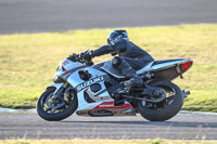 Rockingham-no-limits-trackday;enduro-digital-images;event-digital-images;eventdigitalimages;no-limits-trackdays;peter-wileman-photography;racing-digital-images;rockingham-raceway-northamptonshire;rockingham-trackday-photographs;trackday-digital-images;trackday-photos