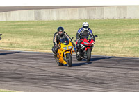 Rockingham-no-limits-trackday;enduro-digital-images;event-digital-images;eventdigitalimages;no-limits-trackdays;peter-wileman-photography;racing-digital-images;rockingham-raceway-northamptonshire;rockingham-trackday-photographs;trackday-digital-images;trackday-photos