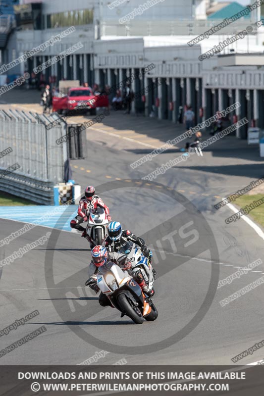 donington no limits trackday;donington park photographs;donington trackday photographs;no limits trackdays;peter wileman photography;trackday digital images;trackday photos