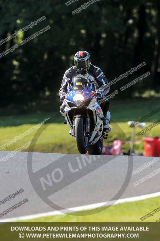 cadwell no limits trackday;cadwell park;cadwell park photographs;cadwell trackday photographs;enduro digital images;event digital images;eventdigitalimages;no limits trackdays;peter wileman photography;racing digital images;trackday digital images;trackday photos