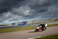 Rockingham-no-limits-trackday;enduro-digital-images;event-digital-images;eventdigitalimages;no-limits-trackdays;peter-wileman-photography;racing-digital-images;rockingham-raceway-northamptonshire;rockingham-trackday-photographs;trackday-digital-images;trackday-photos