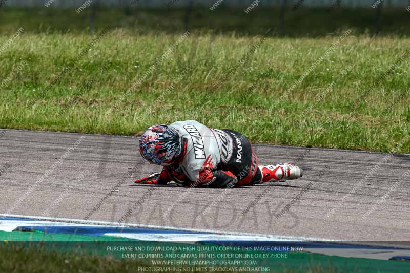 Rockingham no limits trackday;enduro digital images;event digital images;eventdigitalimages;no limits trackdays;peter wileman photography;racing digital images;rockingham raceway northamptonshire;rockingham trackday photographs;trackday digital images;trackday photos