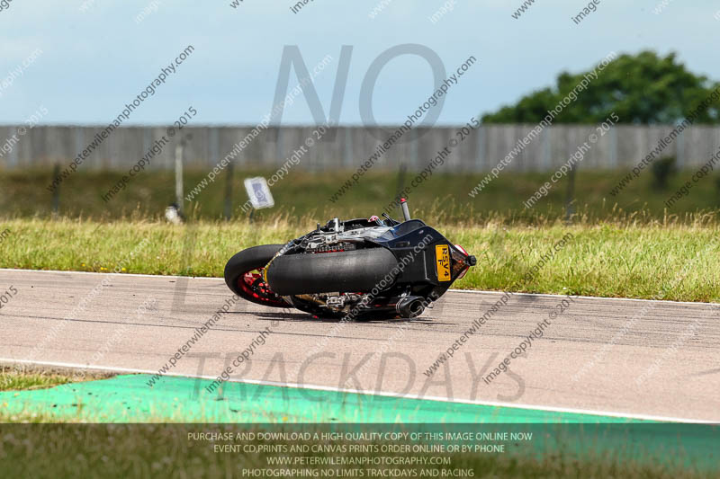 Rockingham no limits trackday;enduro digital images;event digital images;eventdigitalimages;no limits trackdays;peter wileman photography;racing digital images;rockingham raceway northamptonshire;rockingham trackday photographs;trackday digital images;trackday photos