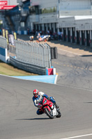 donington-no-limits-trackday;donington-park-photographs;donington-trackday-photographs;no-limits-trackdays;peter-wileman-photography;trackday-digital-images;trackday-photos