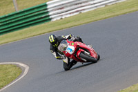 enduro-digital-images;event-digital-images;eventdigitalimages;mallory-park;mallory-park-photographs;mallory-park-trackday;mallory-park-trackday-photographs;no-limits-trackdays;peter-wileman-photography;racing-digital-images;trackday-digital-images;trackday-photos