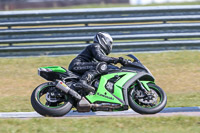 Rockingham-no-limits-trackday;enduro-digital-images;event-digital-images;eventdigitalimages;no-limits-trackdays;peter-wileman-photography;racing-digital-images;rockingham-raceway-northamptonshire;rockingham-trackday-photographs;trackday-digital-images;trackday-photos