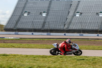 Rockingham-no-limits-trackday;enduro-digital-images;event-digital-images;eventdigitalimages;no-limits-trackdays;peter-wileman-photography;racing-digital-images;rockingham-raceway-northamptonshire;rockingham-trackday-photographs;trackday-digital-images;trackday-photos